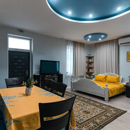 Luxury Near Tsarevets * Veliko Tŭrnovo